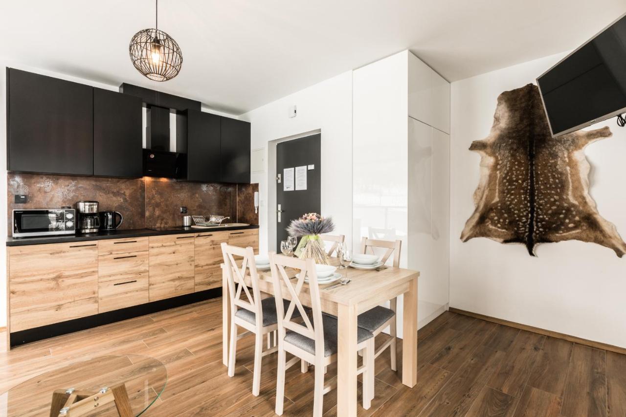 Aparthost Apartamenty Butorowy & Spa コシチェリスコ エクステリア 写真