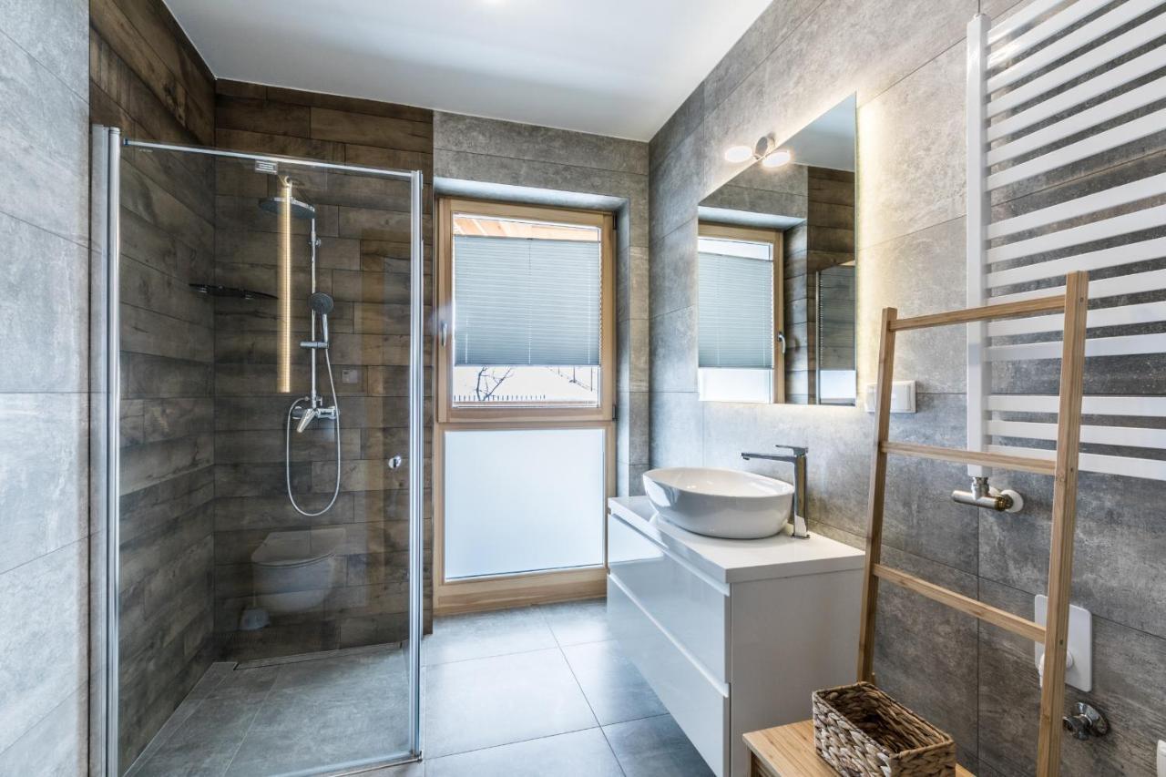 Aparthost Apartamenty Butorowy & Spa コシチェリスコ エクステリア 写真